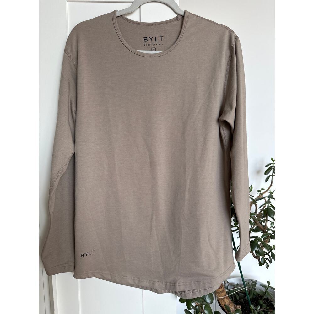 BYLT Men's Dropcut Long Sleeve Shirt, Size S, EUC
